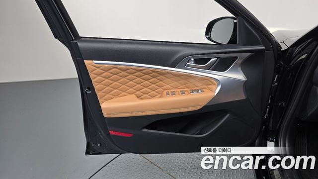 Genesis G70 2023 — photo 14