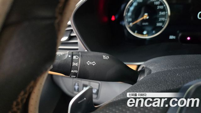 Genesis G70 2023 — photo 28