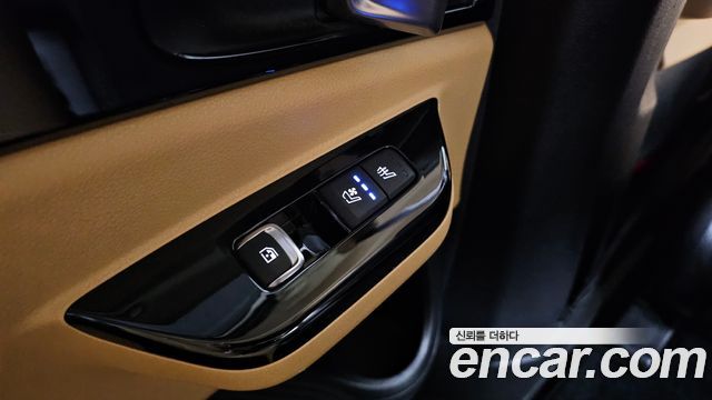 Kia Canival 2022 — photo 24