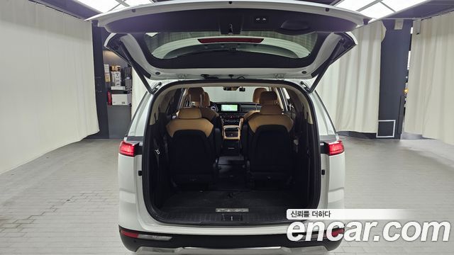 Kia Canival 2022 — photo 26
