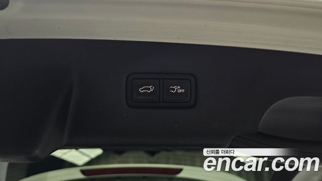 Kia Canival 2022 — photo 16