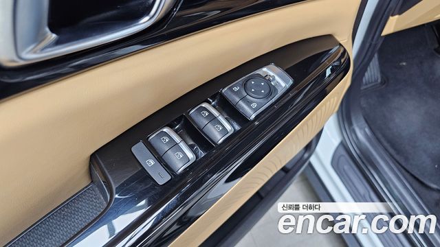 Kia Canival 2022 — photo 27