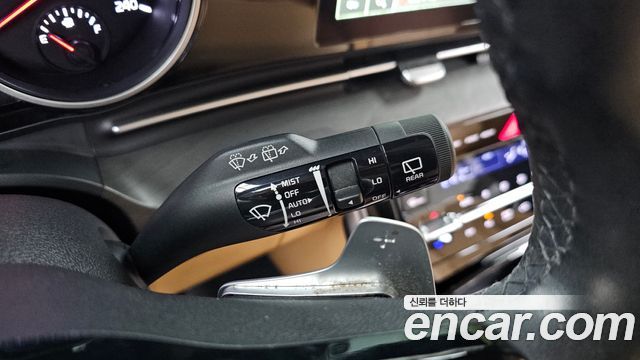 Kia Canival 2022 — photo 31