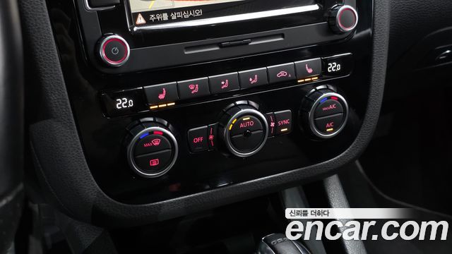 Volkswagen Scirocco 2013 — photo 17