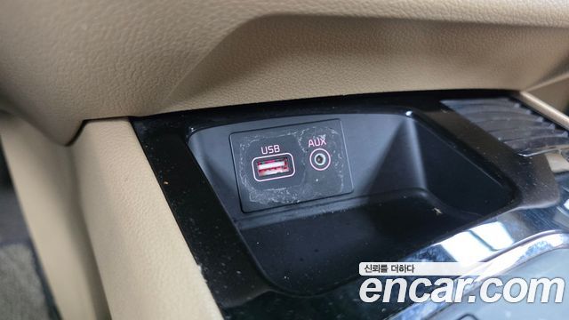 Kia Canival 2016 — photo 20