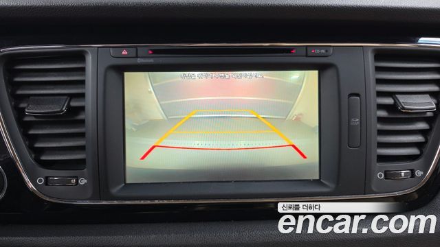 Kia Canival 2016 — photo 23