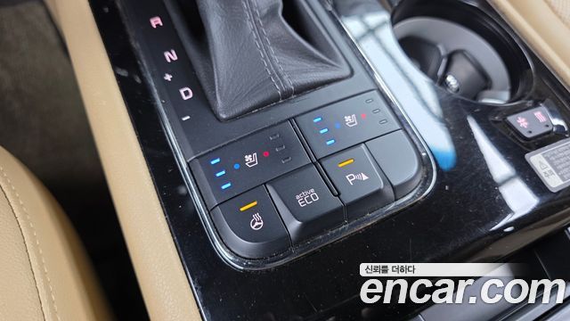 Kia Canival 2016 — photo 26