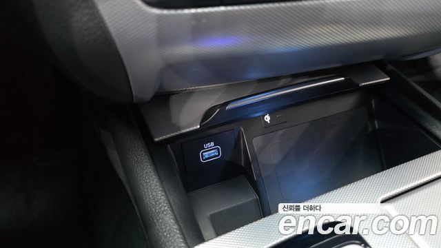 Genesis G80 2019 — photo 20
