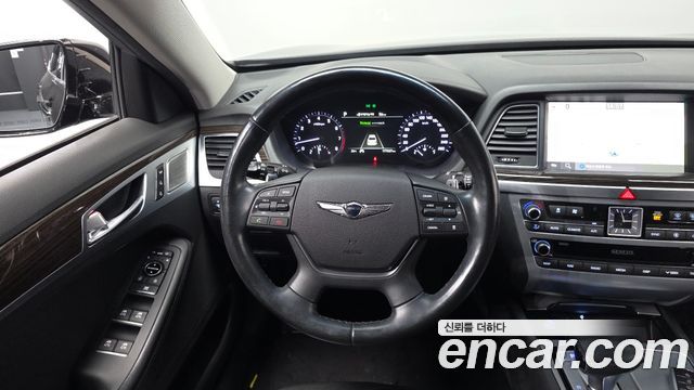Genesis G80 2019 — photo 22