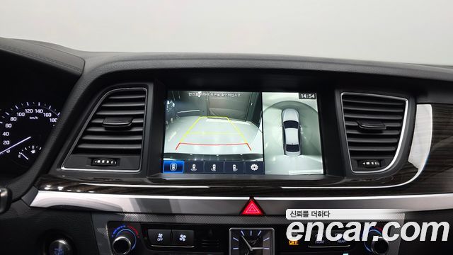Genesis G80 2019 — photo 23
