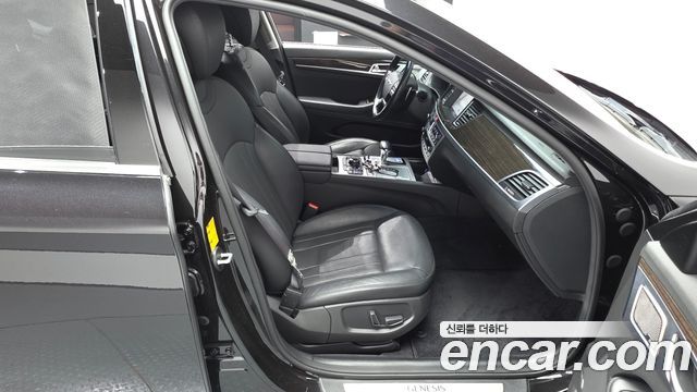 Genesis G80 2019 — photo 16