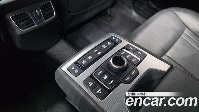 Genesis G80 2019 — photo 27