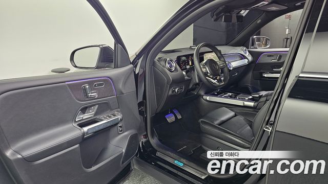 Mercedes-Benz EQB 2022 — photo 13