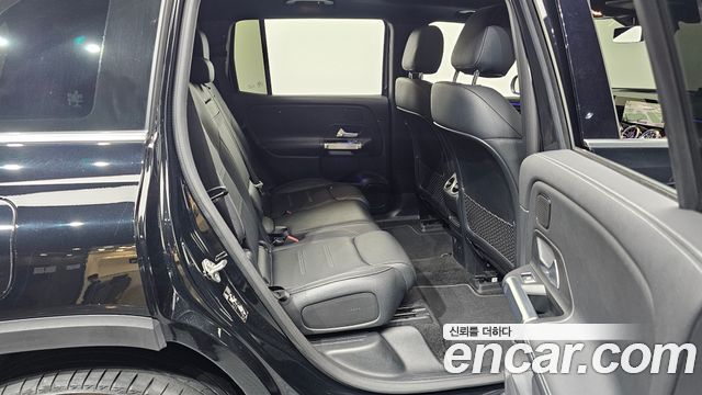 Mercedes-Benz EQB 2022 — photo 17