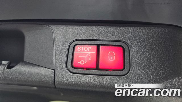 Mercedes-Benz EQB 2022 — photo 21