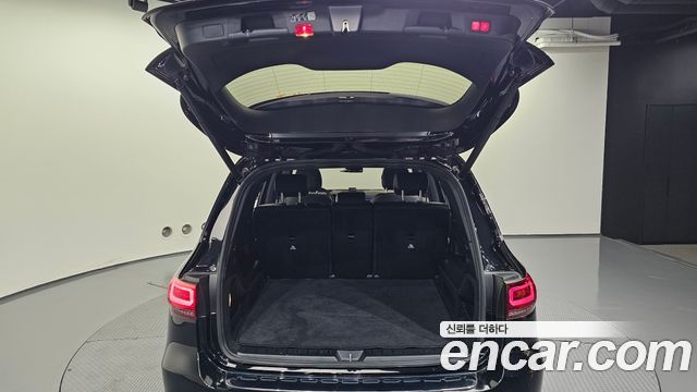 Mercedes-Benz EQB 2022 — photo 23