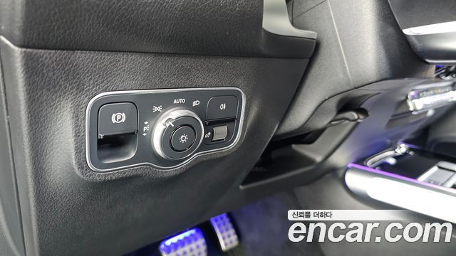 Mercedes-Benz EQB 2022 — photo 26