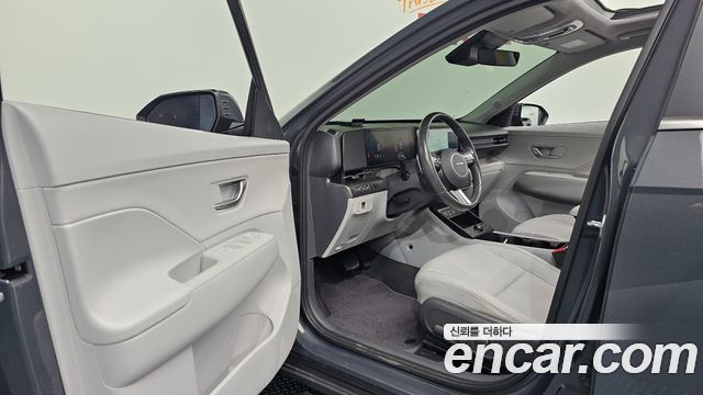 Hyundai Kona 2023 — photo 13