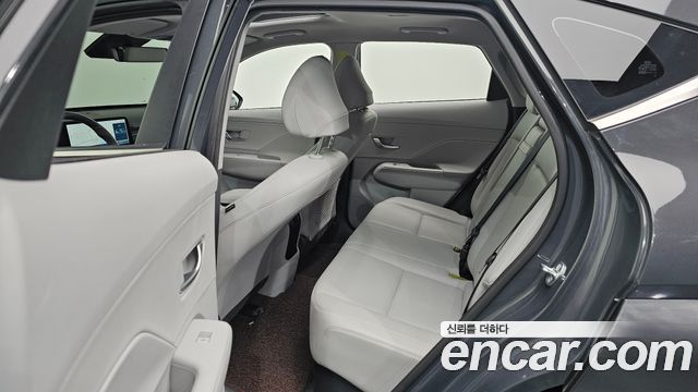 Hyundai Kona 2023 — photo 18