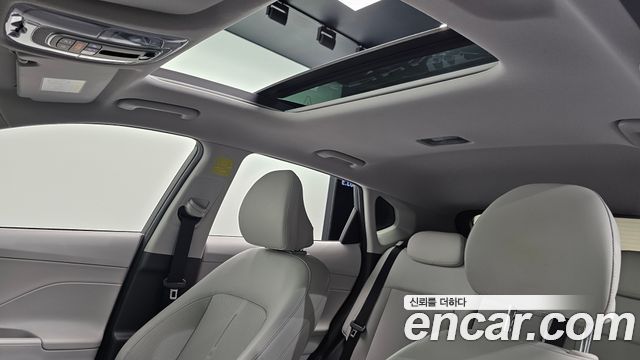 Hyundai Kona 2023 — photo 24