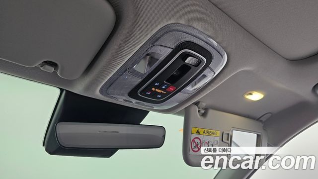 Hyundai Kona 2023 — photo 25
