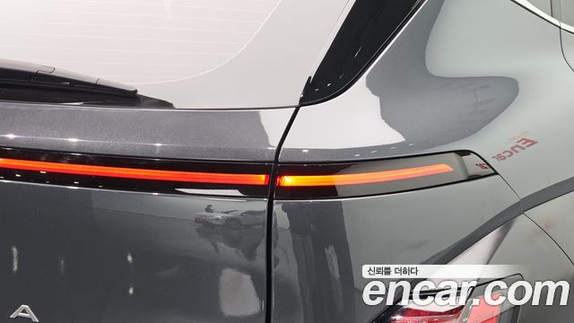 Hyundai Kona 2023 — photo 9