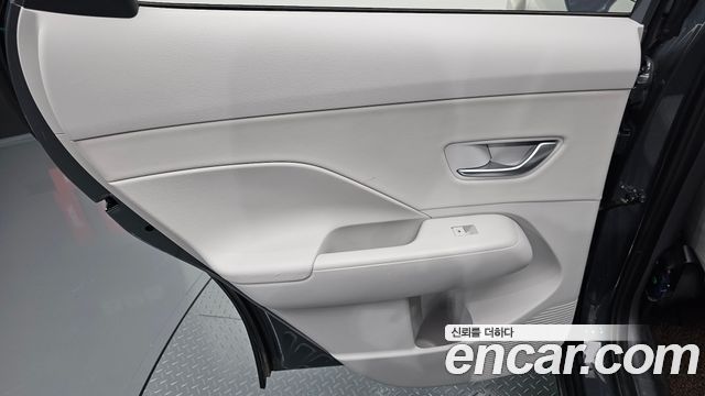 Hyundai Kona 2023 — photo 15