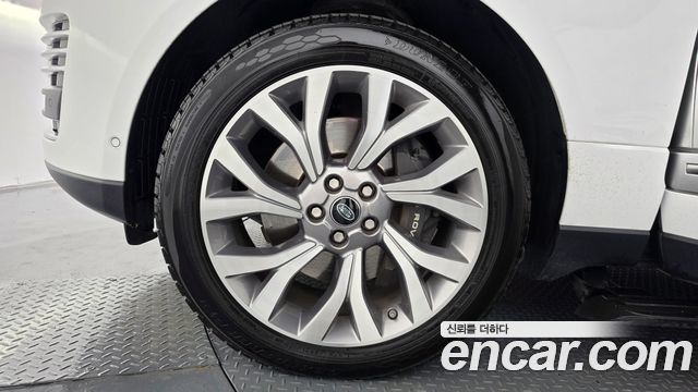 Land Rover Range Rover 2019 — photo 5