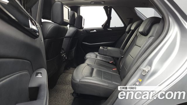 Mercedes-Benz M-class 2014 — photo 11