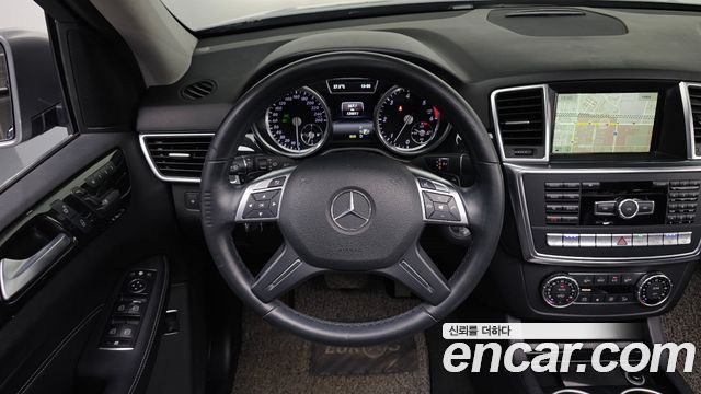 Mercedes-Benz M-class 2014 — photo 12