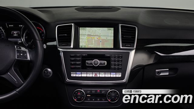 Mercedes-Benz M-class 2014 — photo 14