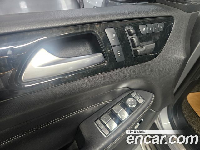 Mercedes-Benz M-class 2014 — photo 18