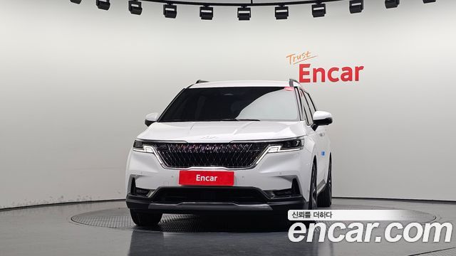 Kia Canival 2023 — photo 3