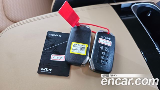 Kia Canival 2023 — photo 20