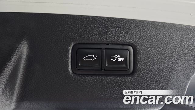 Kia Canival 2023 — photo 24
