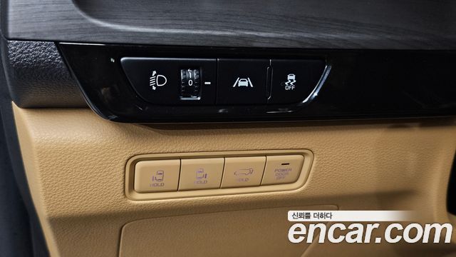 Kia Canival 2023 — photo 28