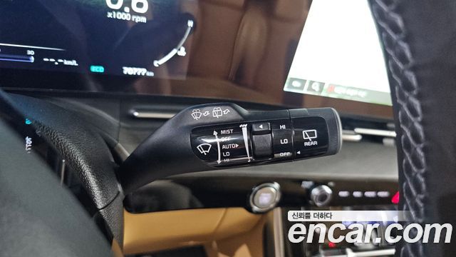Kia Canival 2023 — photo 29