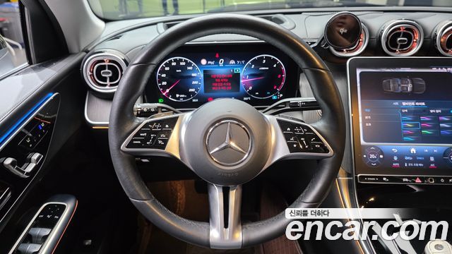 Mercedes-Benz GLC-Class 2024 — photo 19