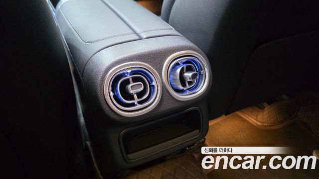 Mercedes-Benz GLC-Class 2024 — photo 25