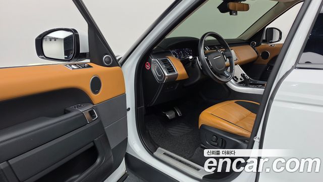 Land Rover Range Rover Sport 2020 — photo 13
