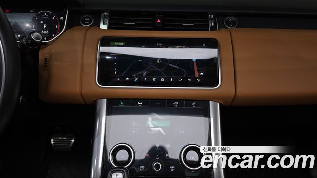 Land Rover Range Rover Sport 2020 — photo 19