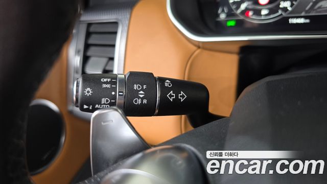 Land Rover Range Rover Sport 2020 — photo 34