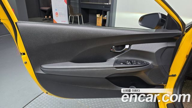 Hyundai Veloster 2018 — photo 14