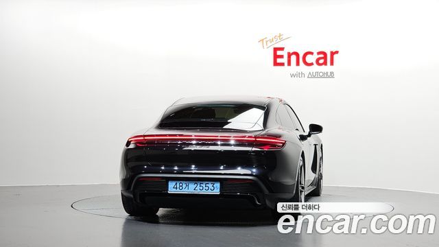 Porsche Taycan 2025 — photo 4