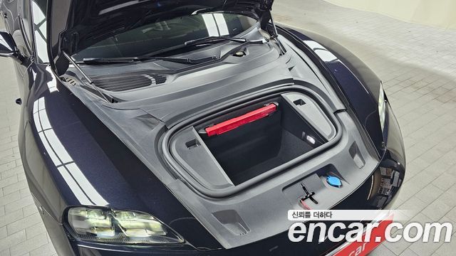 Porsche Taycan 2025 — photo 6