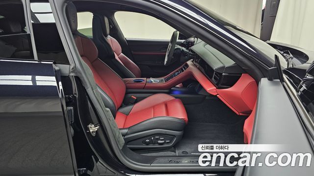 Porsche Taycan 2025 — photo 16