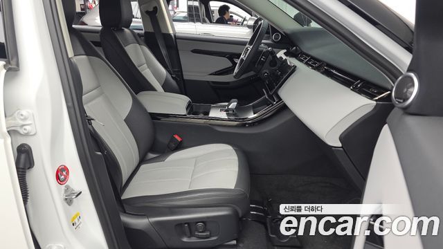 Land Rover Range Rover Evoque 2025 — photo 11