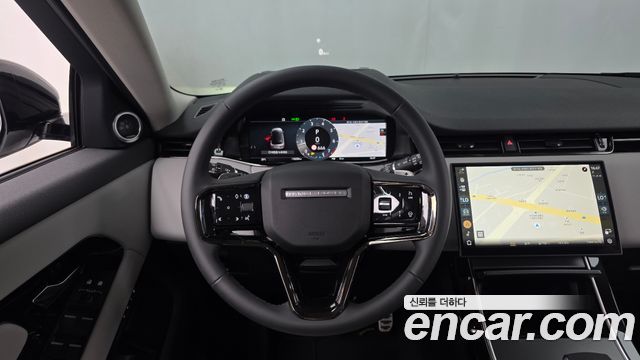 Land Rover Range Rover Evoque 2025 — photo 13