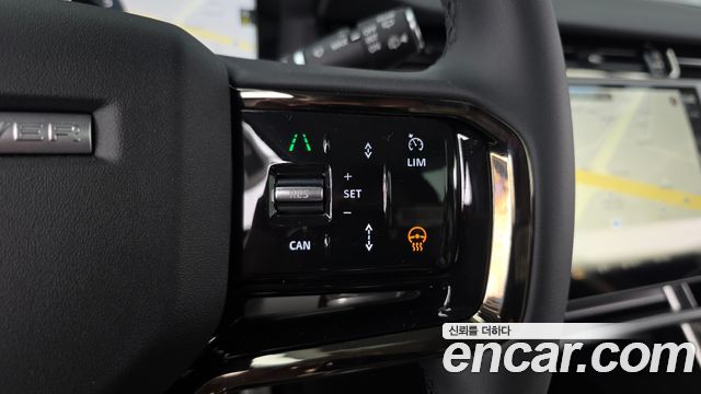 Land Rover Range Rover Evoque 2025 — photo 16