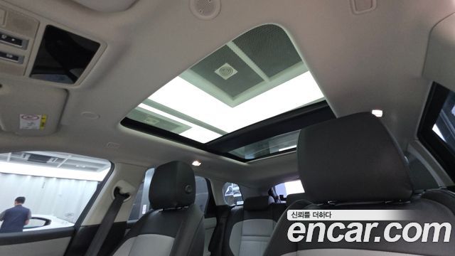 Land Rover Range Rover Evoque 2025 — photo 18